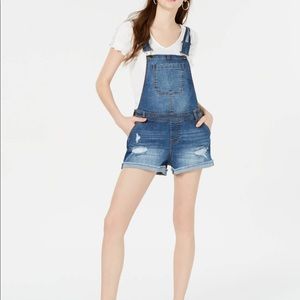 NWT Vanilla Star Medium Wash Distressed Overalls